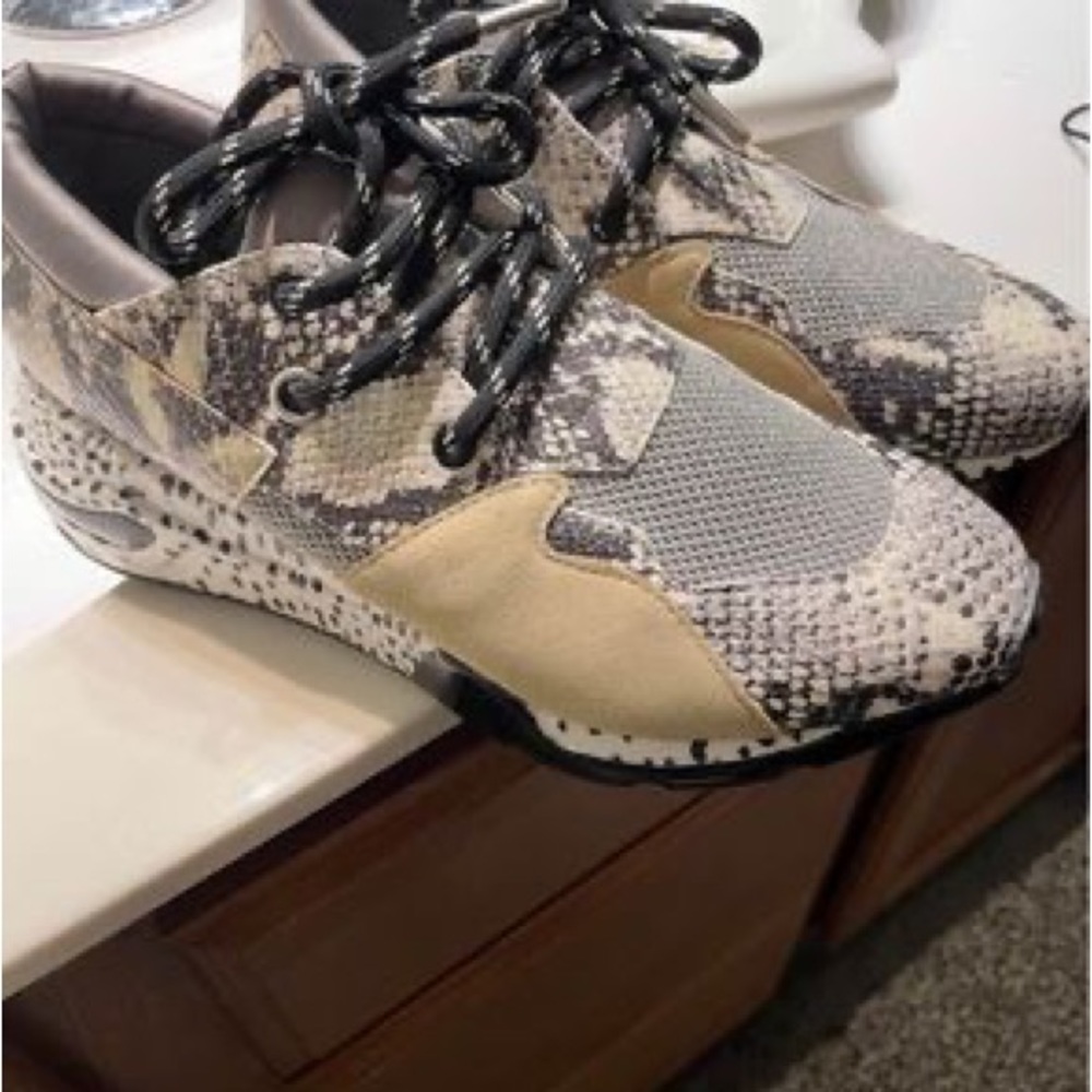 Steve Madden shoes